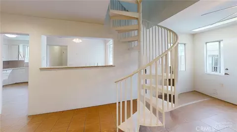Entry Way - 6014 Elenor St, Riverside, CA 92506 photo 1 of 2