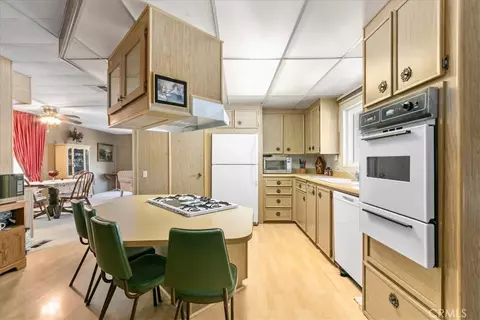 10495 Frontier, Cherry Valley, CA 92223 photo 5