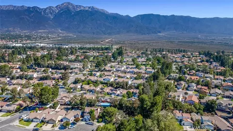 View/Area - 11606 Mount Baldwin Ct, Rancho Cucamonga, CA 91737 photo 4 of 14