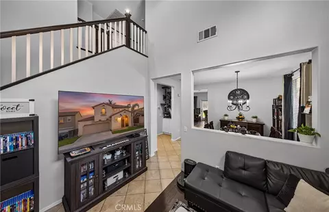 Entry Way - 1464 Granada Way, Perris, CA 92571 photo 4 of 6