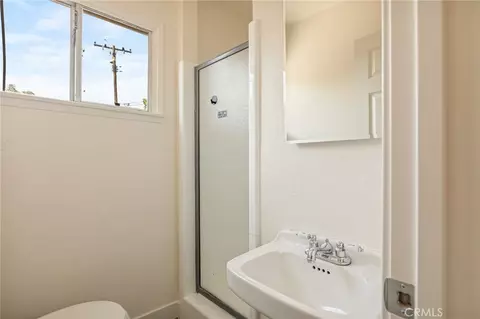 Bath - 1112 Devon, Redlands, CA 92374 photo 1 of 2