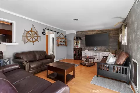 Living - 4194 Euclid Ct, Riverside, CA 92504 photo 4 of 4