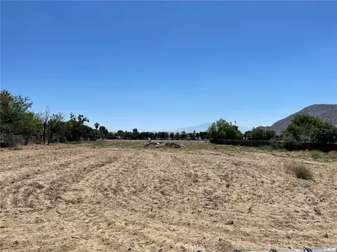1 Pablo Rd, Moreno Valley, CA 92555