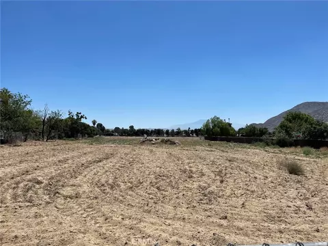 1 Pablo Rd, Moreno Valley, CA 92555