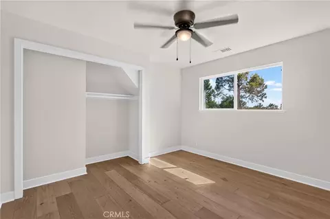 Bedroom - 532 Old Toll, Lake Arrowhead, CA 92352 photo 5 of 9