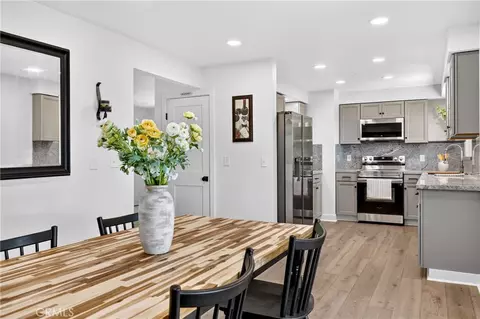 Dining - 532 Old Toll, Lake Arrowhead, CA 92352 photo 3 of 4