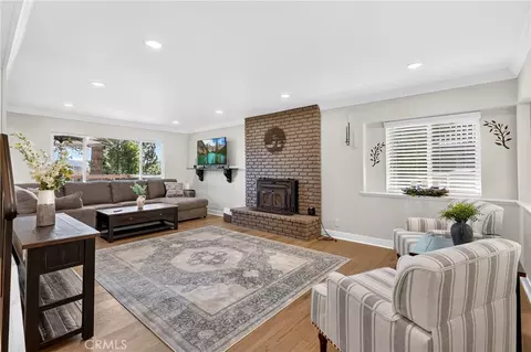 Living - 532 Old Toll, Lake Arrowhead, CA 92352 photo 1 of 5