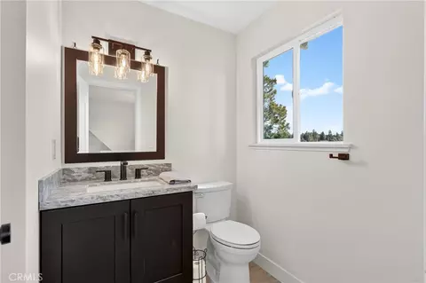 Bath - 532 Old Toll, Lake Arrowhead, CA 92352 photo 3 of 3