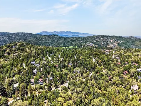 View/Area - 532 Old Toll, Lake Arrowhead, CA 92352 photo 5 of 8