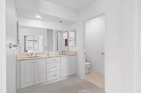 Bath - 4126 Eileen St, Riverside, CA 92504 photo 3 of 4