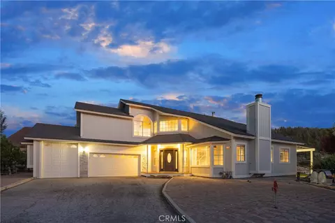 Exterior - 735 Tayles Point Rd, Big Bear Lake, CA 92315 photo 3 of 6