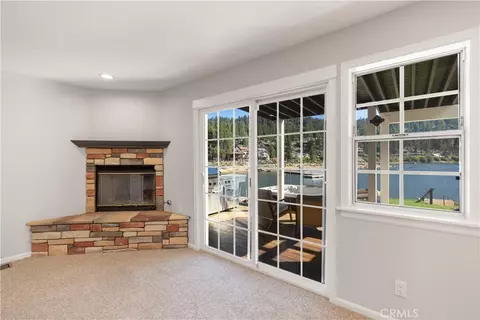 Living - 735 Tayles Point Rd, Big Bear Lake, CA 92315 photo 3 of 4