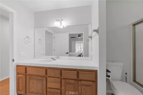 Bath - 735 Tayles Point Rd, Big Bear Lake, CA 92315 photo 3 of 3