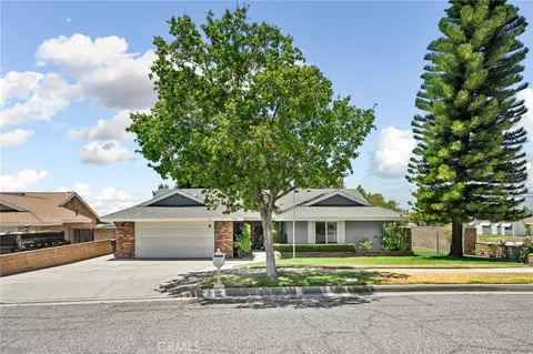 3194 Belvedere Ave, Highland, CA 92346