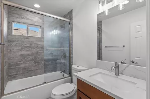 Bath - 6860 Stone Pine Ct, Chino, CA 91710 photo 4 of 4