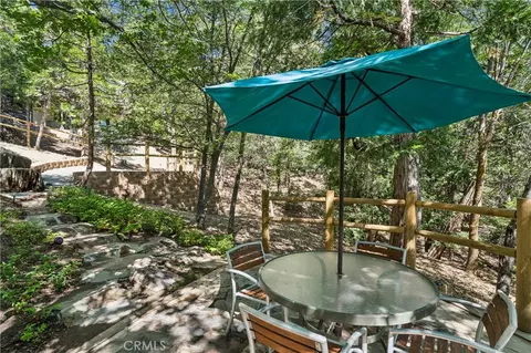 Exterior - 830 Zurich Dr, Lake Arrowhead, CA 92352 photo 17 of 21
