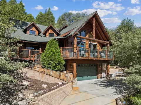 Exterior - 830 Zurich Dr, Lake Arrowhead, CA 92352 photo 2 of 21