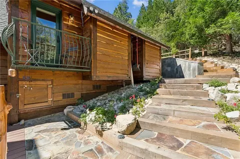 Exterior - 830 Zurich Dr, Lake Arrowhead, CA 92352 photo 14 of 21
