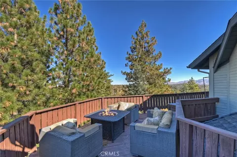 Exterior - 26077 Walnut Hls, Lake Arrowhead, CA 92352 photo 4 of 16