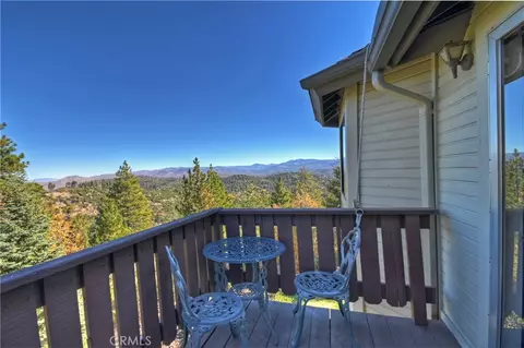 Exterior - 26077 Walnut Hls, Lake Arrowhead, CA 92352 photo 14 of 16