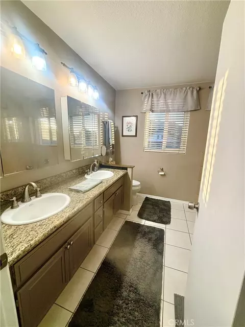 Bath - 11010 Kayjay, Riverside, CA 92503 photo 3 of 4