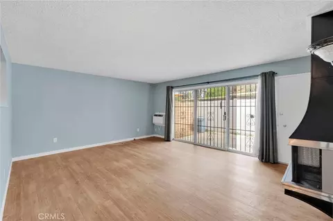 Living - 3068 Panorama Rd #C, Riverside, CA 92506 photo 6 of 8