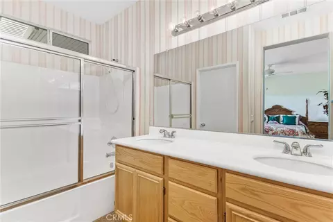 Bath - 34301 Sherwood, Yucaipa, CA 92399 photo 4 of 4