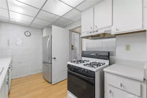Kitchen - 2255 Cahuilla St #111, Colton, CA 92324 photo 1 of 3