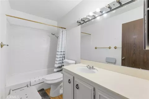 Bath - 2255 Cahuilla St #111, Colton, CA 92324 photo 1 of 2
