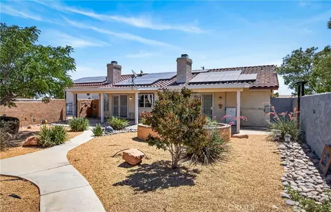 Exterior - 10658 9th Ave, Hesperia, CA 92345 photo 5 of 7