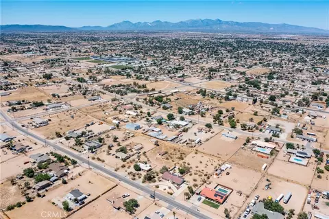 View/Area - 10658 9th Ave, Hesperia, CA 92345 photo 3 of 9