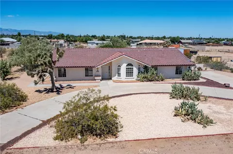 10658 9th Ave, Hesperia, CA 92345