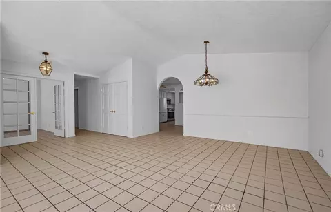 Living - 10658 9th Ave, Hesperia, CA 92345 photo 2 of 5