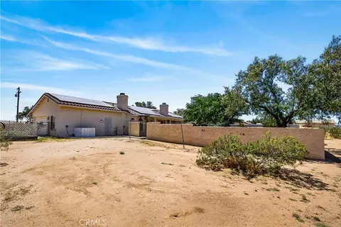 Exterior - 10658 9th Ave, Hesperia, CA 92345 photo 7 of 7