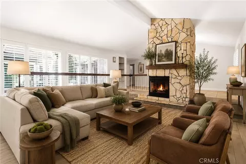 Living - 620 Valley View Dr, Redlands, CA 92373 photo 4 of 14