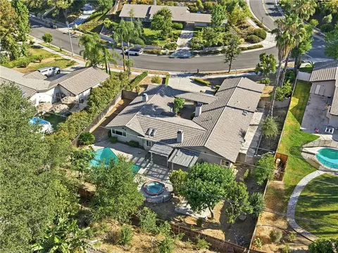 View/Area - 620 Valley View Dr, Redlands, CA 92373 photo 1 of 5