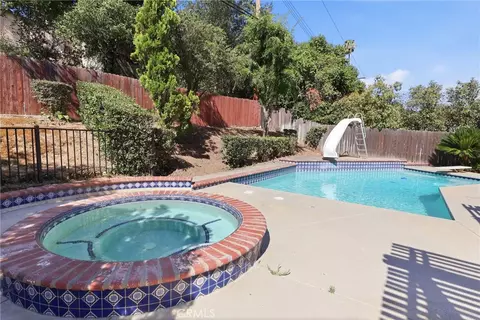 Exterior - 620 Valley View Dr, Redlands, CA 92373 photo 6 of 9