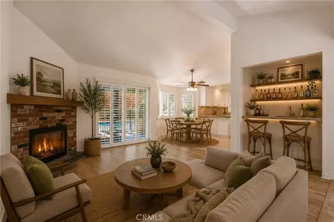 Living - 620 Valley View Dr, Redlands, CA 92373 photo 8 of 14