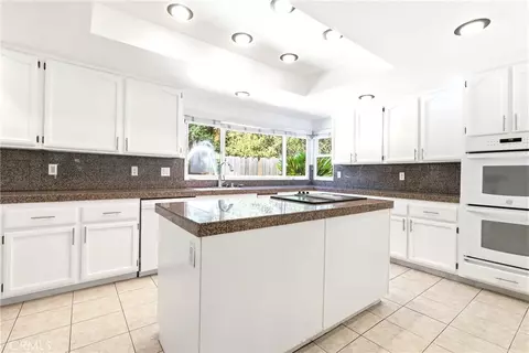 Kitchen - 620 Valley View Dr, Redlands, CA 92373 photo 2 of 9