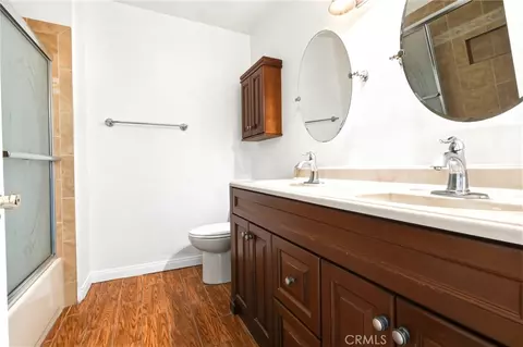 Bath - 620 Valley View Dr, Redlands, CA 92373 photo 2 of 8