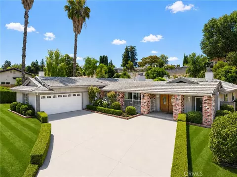 620 Valley View Dr, Redlands, CA 92373