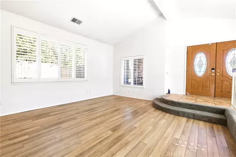 Living - 620 Valley View Dr, Redlands, CA 92373 photo 3 of 14