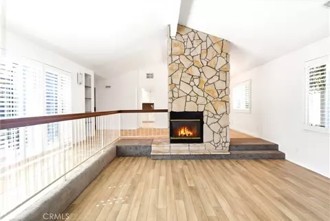 Living - 620 Valley View Dr, Redlands, CA 92373 photo 2 of 14