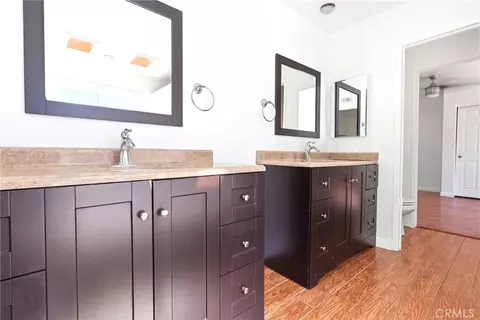 Bath - 620 Valley View Dr, Redlands, CA 92373 photo 5 of 8