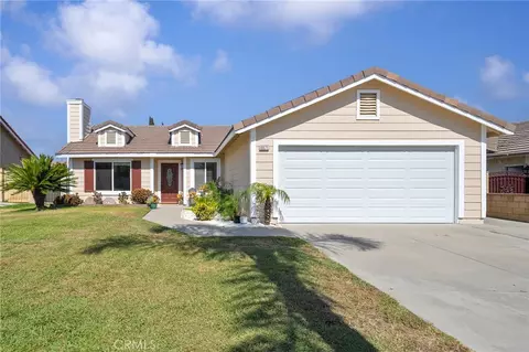 8871 Grace St, Fontana, CA 92335