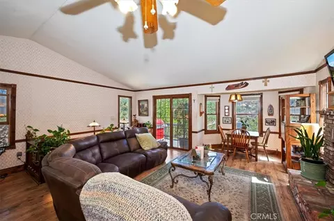 32988 Arrowbear Dr, Arrowbear Lake, CA 92382 photo 12