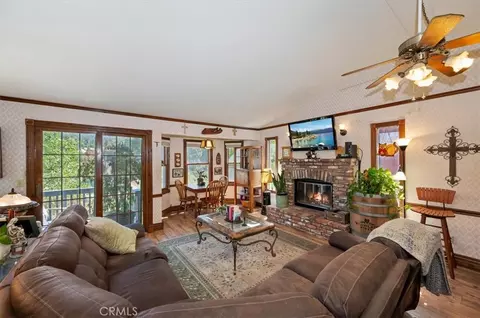 32988 Arrowbear Dr, Arrowbear Lake, CA 92382 photo 11