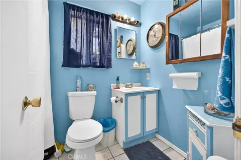 Bath - 3773 Taft St, Riverside, CA 92503 photo 1 of 1