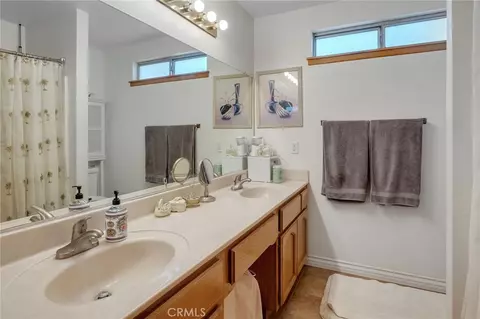 Bath - 22117 Cholena, Apple Valley, CA 92307 photo 1 of 3