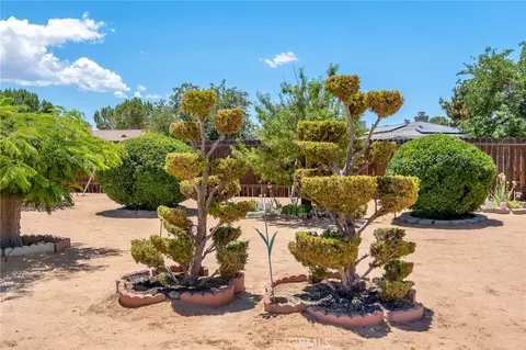 Exterior - 22117 Cholena, Apple Valley, CA 92307 photo 8 of 8